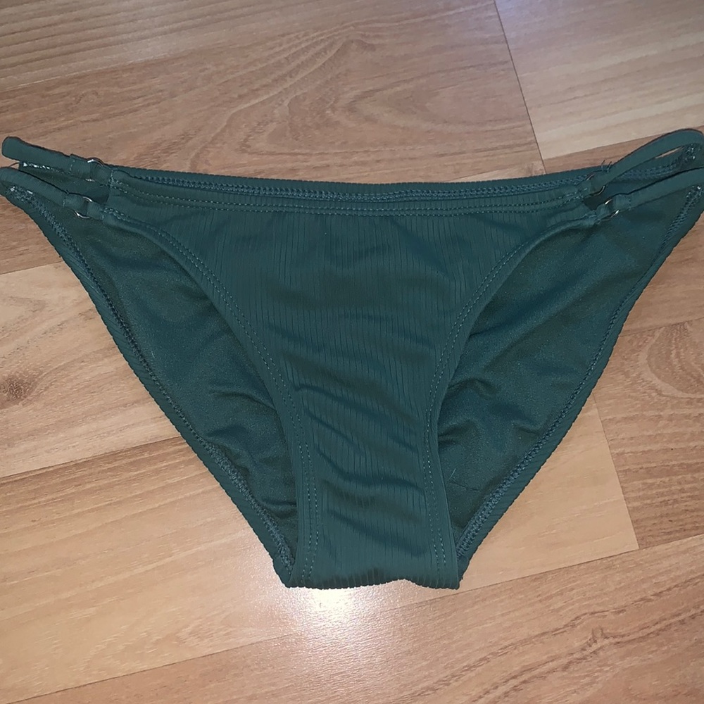 Target green ribbed bikini bottoms🤍